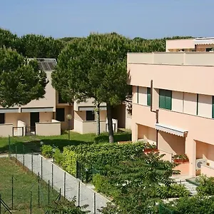 2* Aparthotel Trilocale In Un A Principina Mare